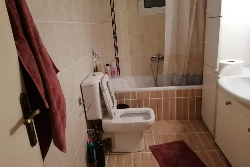 Debby'S Central Apartment Kavála Ngoại thất bức ảnh
