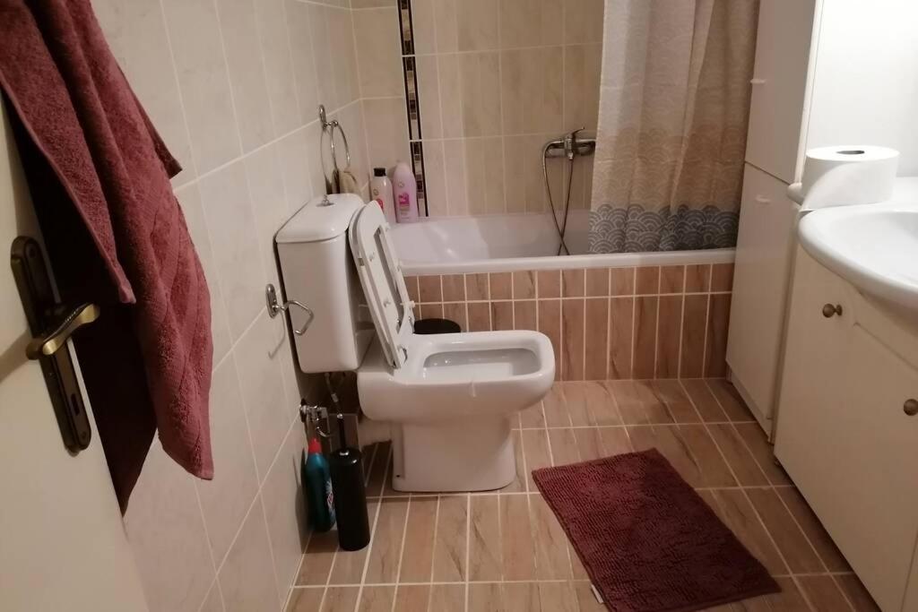 Debby'S Central Apartment Kavála Ngoại thất bức ảnh